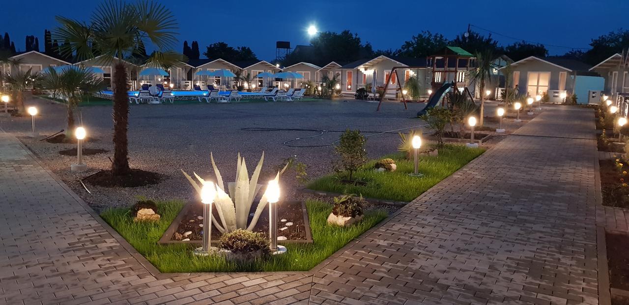 Letnjaya Skazka Hotel Alakhadze Екстериор снимка