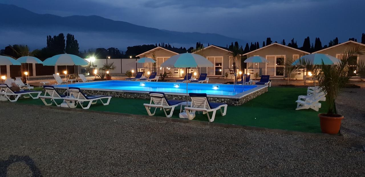 Letnjaya Skazka Hotel Alakhadze Екстериор снимка