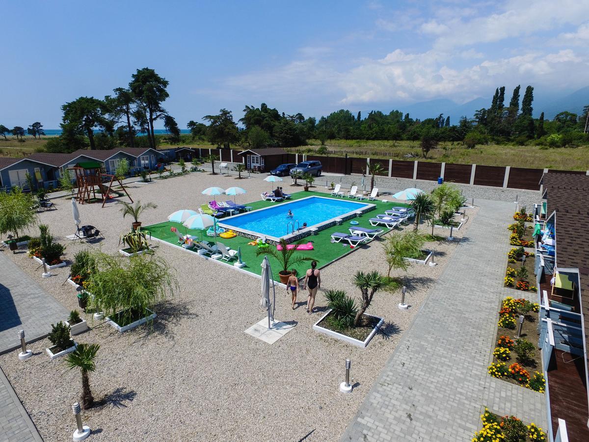 Letnjaya Skazka Hotel Alakhadze Екстериор снимка