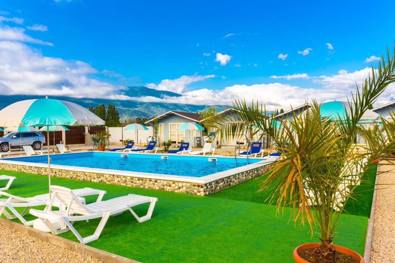 Letnjaya Skazka Hotel Alakhadze Екстериор снимка
